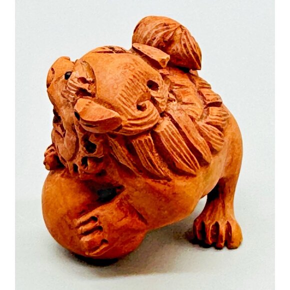 Netsuke Hand Carved Boxwood Foo Dog Toggle Luck Charm 2" Japanese Inro Ojime 2 - Picture 2 of 7